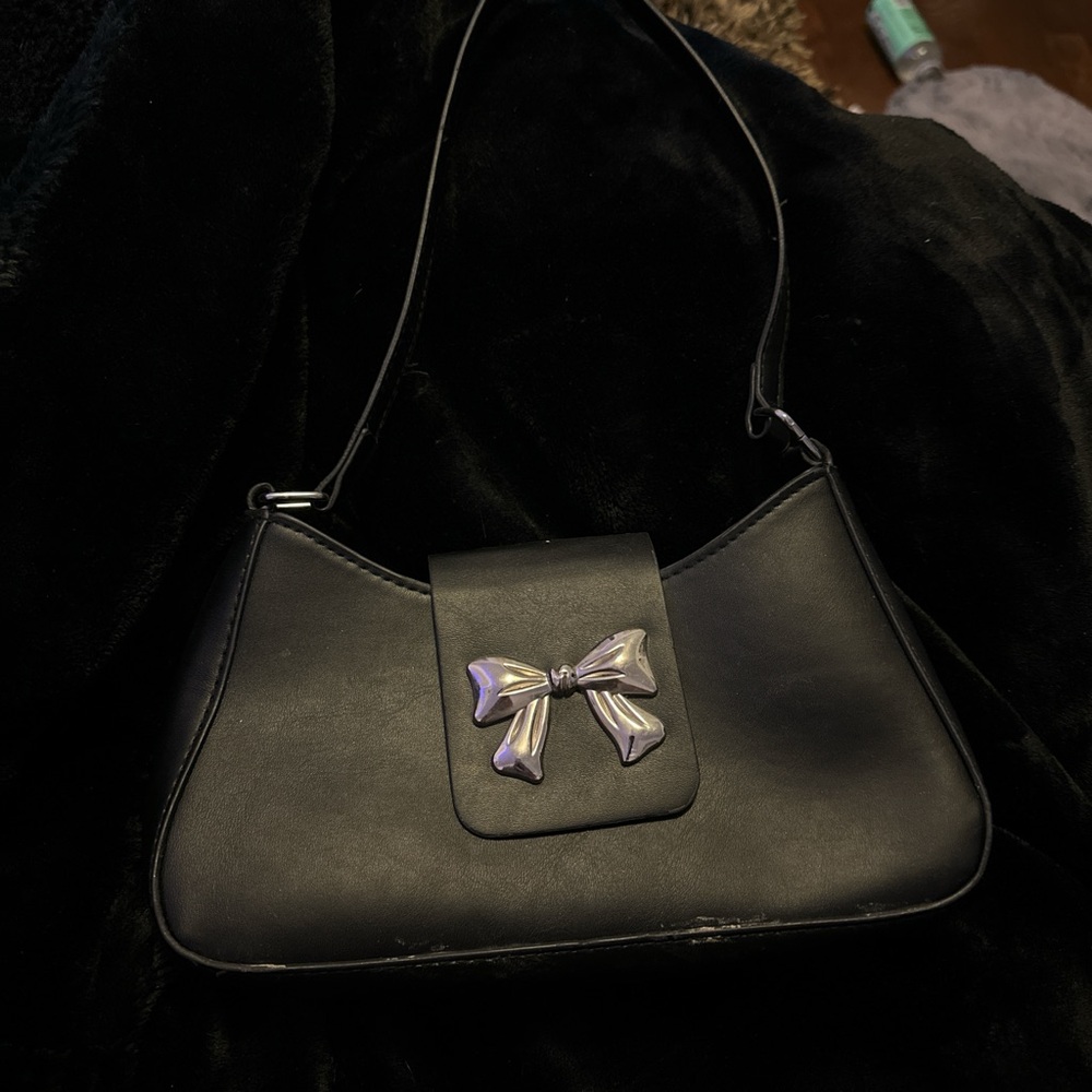 Black bow purse     Shein